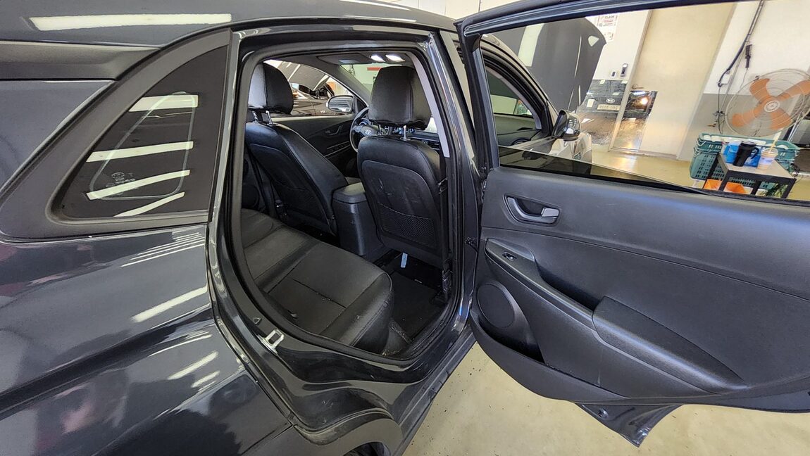 HYUNDAI KONA 1.6 GASOLINE 2WD SMART 2018 - zdjęcie 13