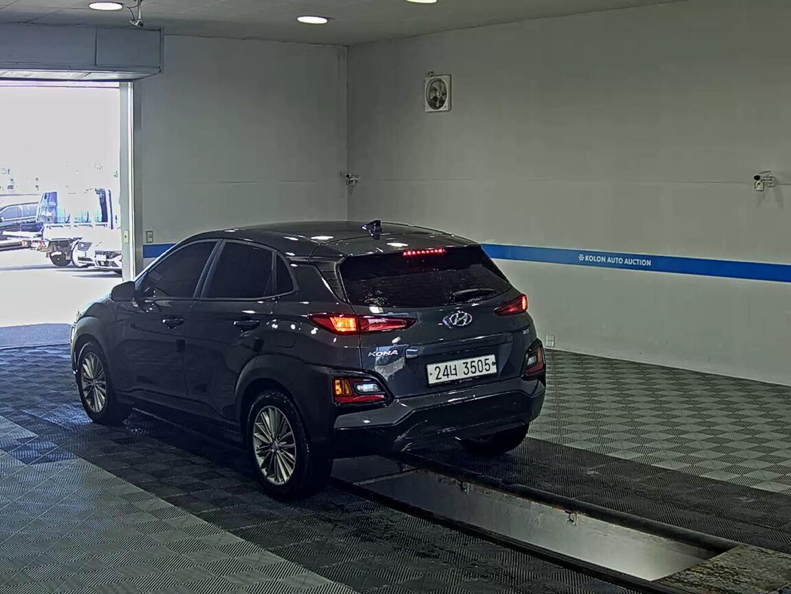 HYUNDAI KONA 1.6 GASOLINE 2WD SMART 2018 - zdjęcie 6