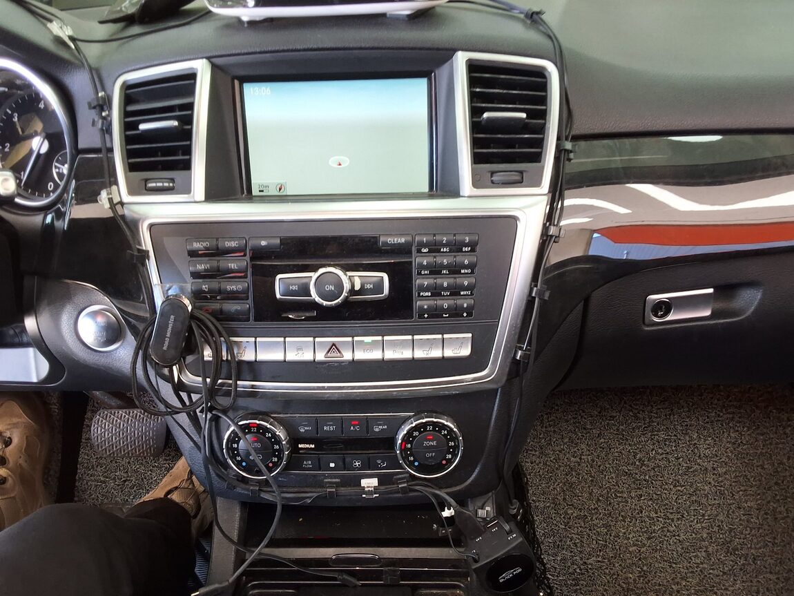 MERCEDES-BENZ M-CLASS (3RD GEN) ML350 BLUETEC 4MATIC 2014 - zdjęcie 24