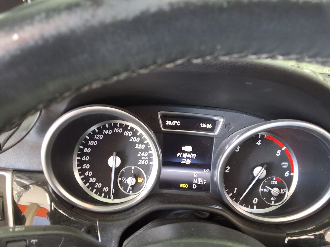 MERCEDES-BENZ M-CLASS (3RD GEN) ML350 BLUETEC 4MATIC 2014 - zdjęcie 26