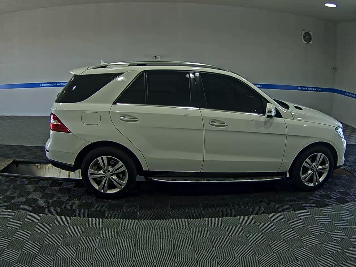 MERCEDES-BENZ M-CLASS (3RD GEN) ML350 BLUETEC 4MATIC 2014 - zdjęcie 4