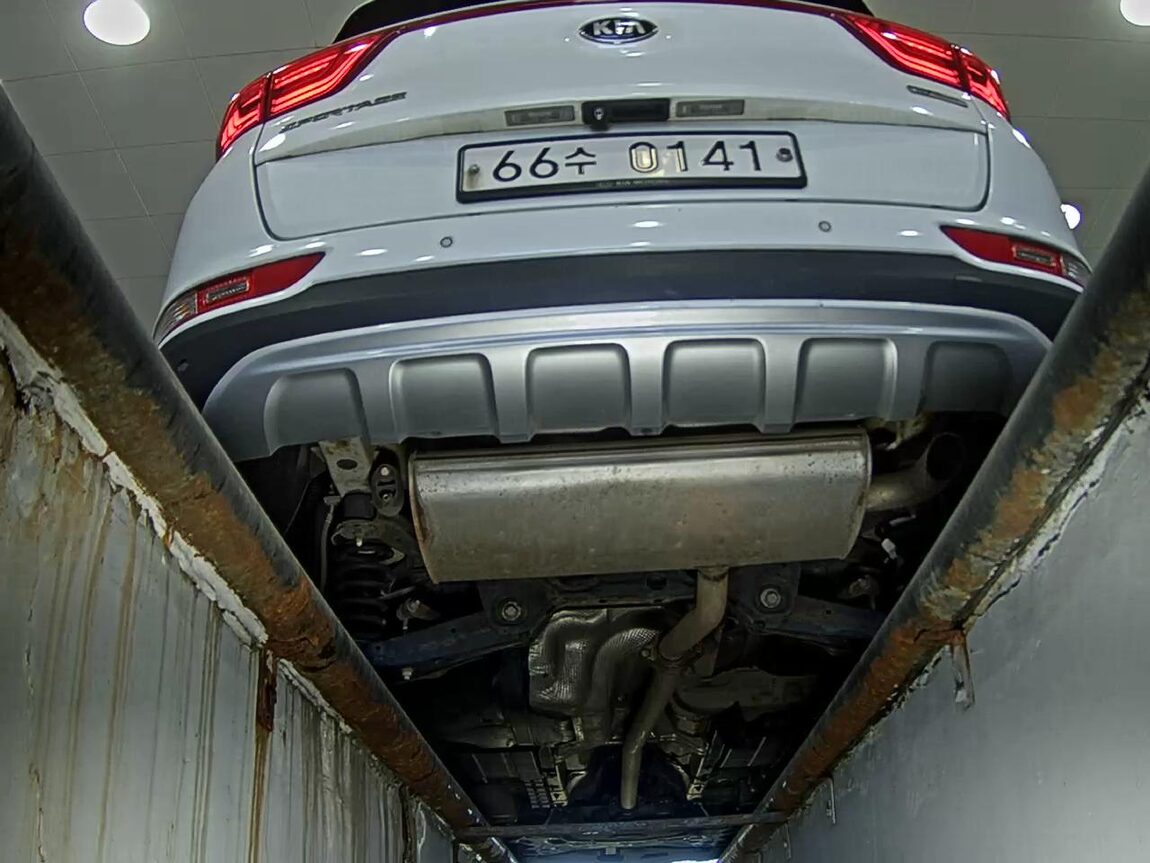 KIA NEW SPORTAGE 1.7 2WD NOBLESSE 2016 - zdjęcie 8