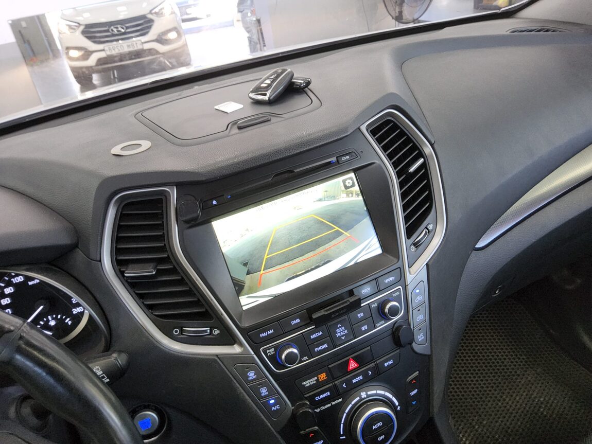 HYUNDAI SANTA FE THE PRIME DIESEL R2.0 2WD PREMIUM 2017 - zdjęcie 17