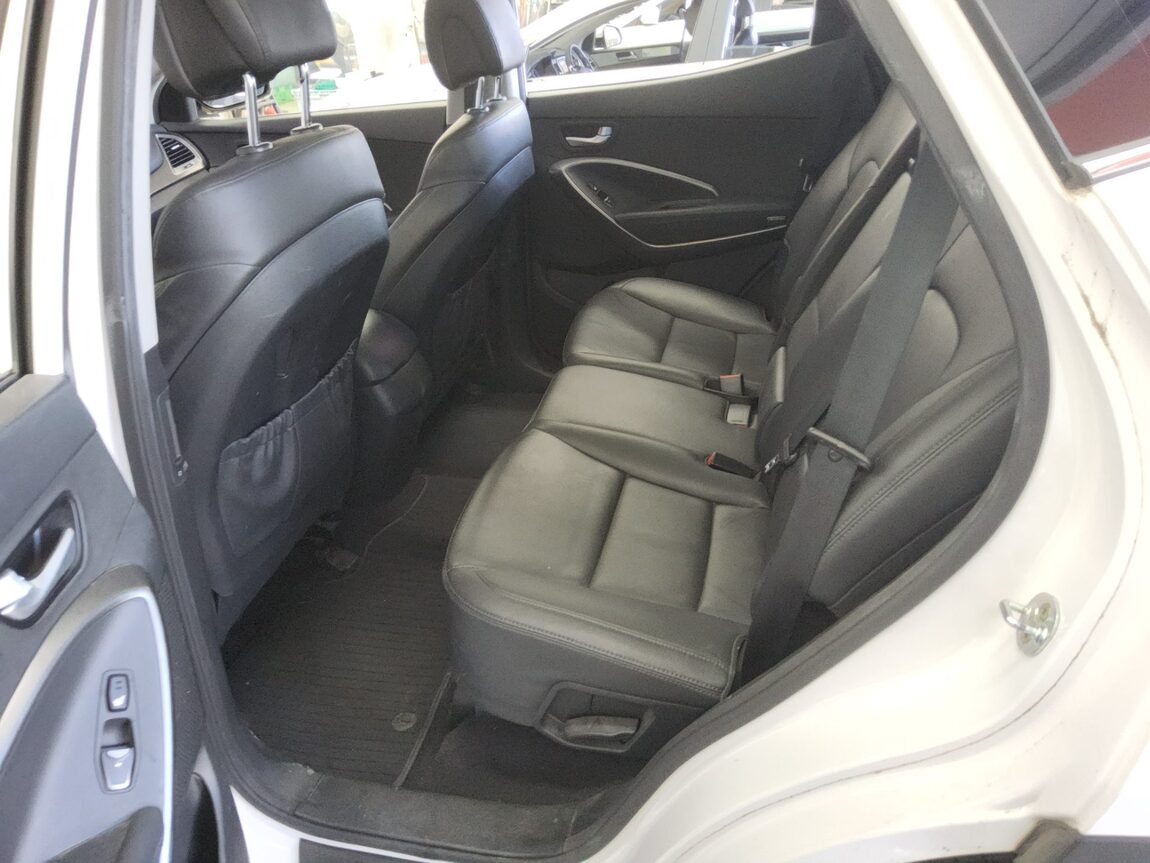 HYUNDAI SANTA FE THE PRIME DIESEL R2.0 2WD PREMIUM 2017 - zdjęcie 12