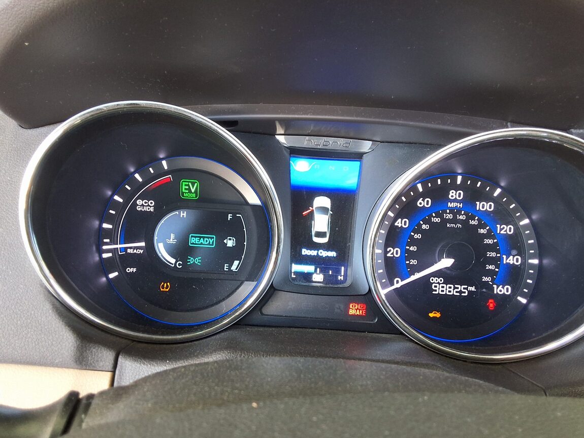 HYUNDAI YF SONATA HYBRID EXPORT MODEL 2015 - zdjęcie 9