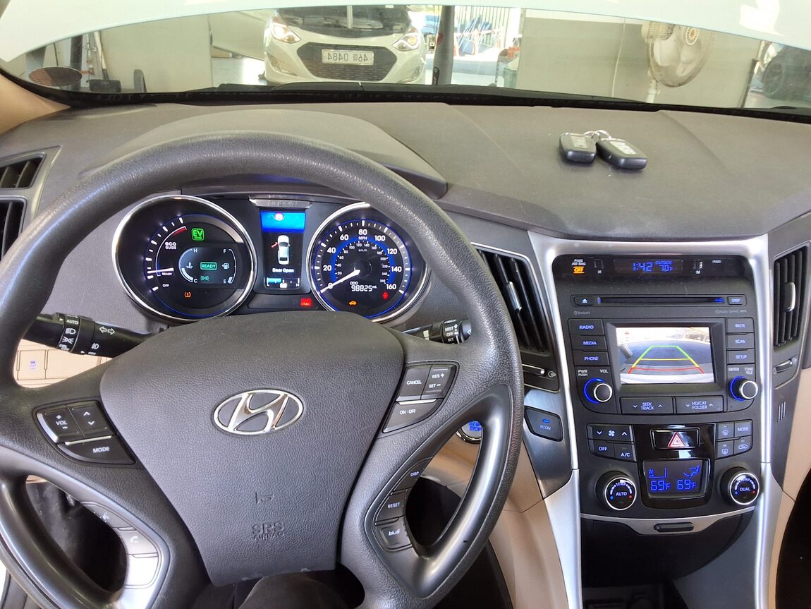 HYUNDAI YF SONATA HYBRID EXPORT MODEL 2015 - zdjęcie 17