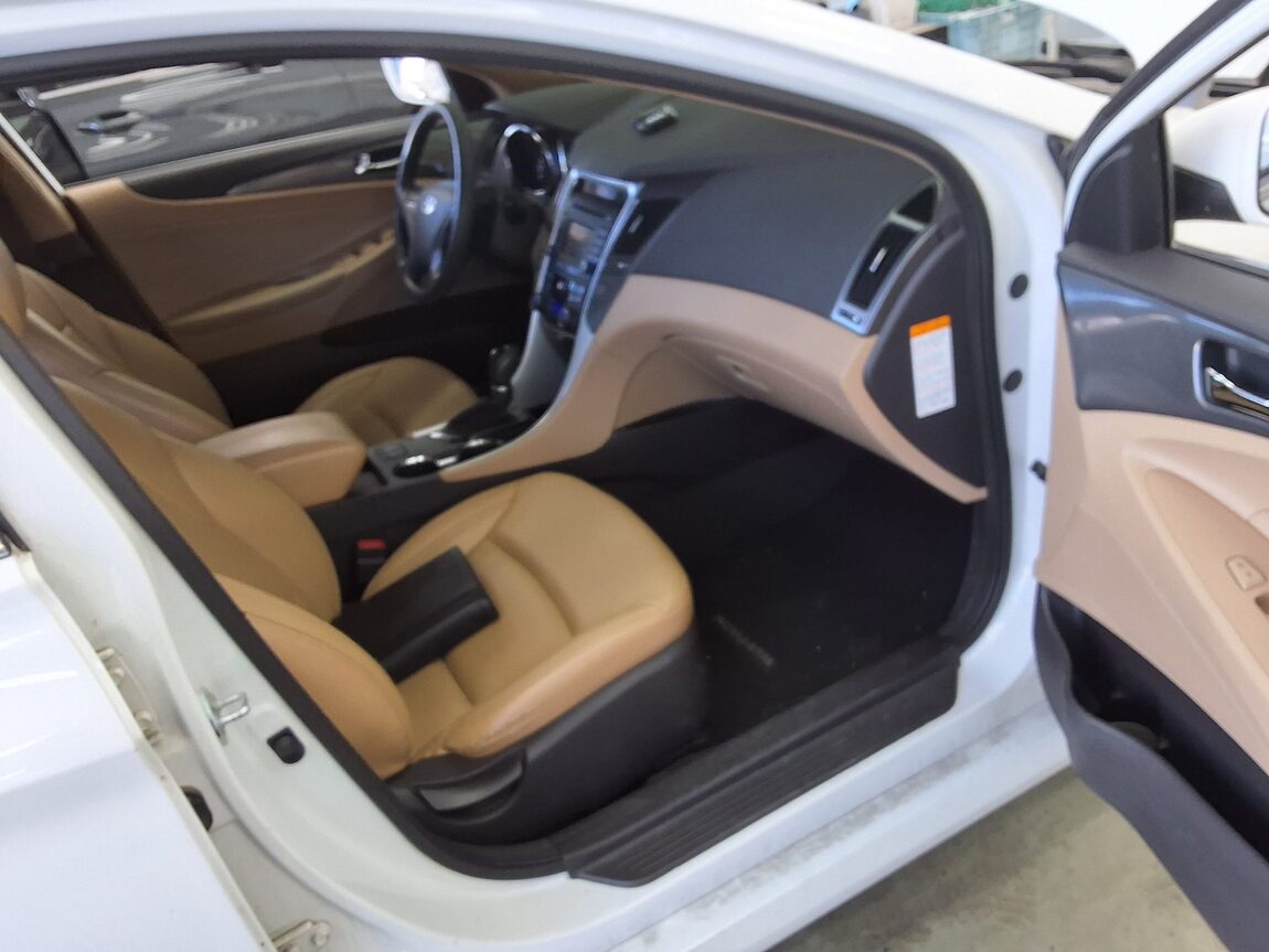 HYUNDAI YF SONATA HYBRID EXPORT MODEL 2015 - zdjęcie 14