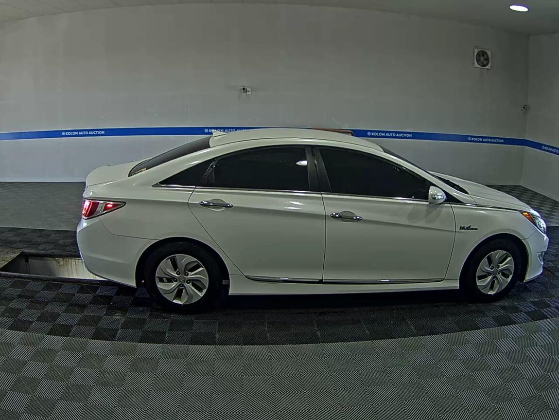 HYUNDAI YF SONATA HYBRID EXPORT MODEL 2015 - zdjęcie 4