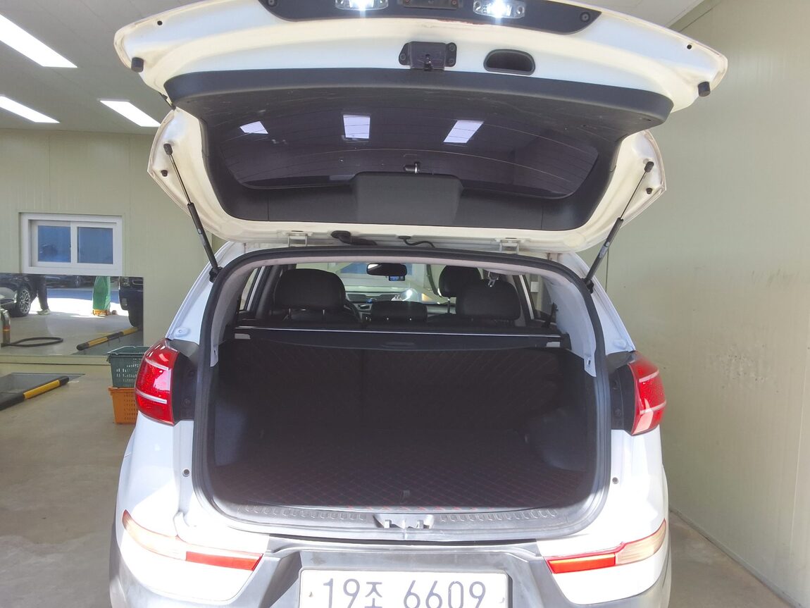 KIA SPORTAGE R DIESEL R2.0 2WD TLX LUXURY MODEL 2012 - zdjęcie 16