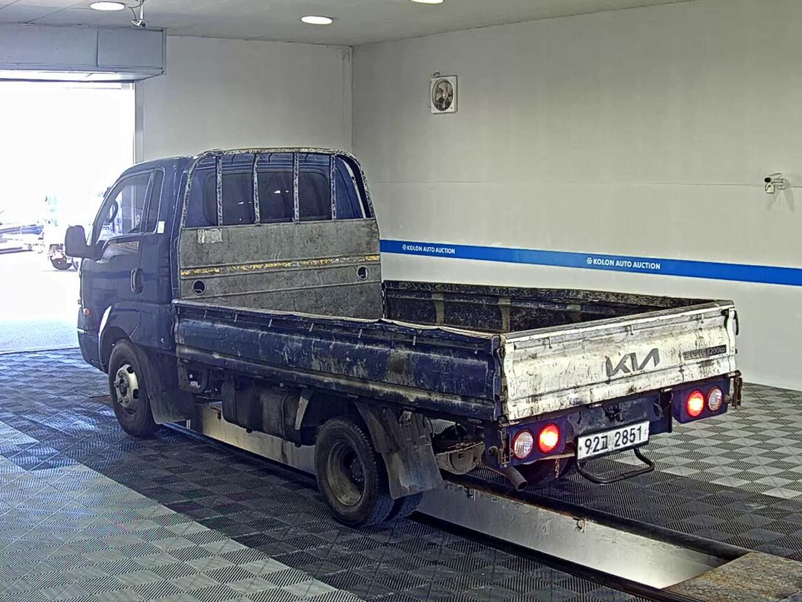 KIA BONGO III CARGO 1.2 TON KING CAB EXTRA LONG WHEELBASE 2018 - zdjęcie 6