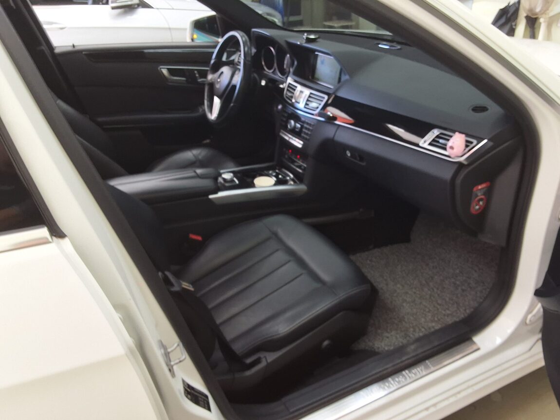 MERCEDES-BENZ E-CLASS (4TH GEN) E250 CDI 4MATIC 2014 - zdjęcie 15