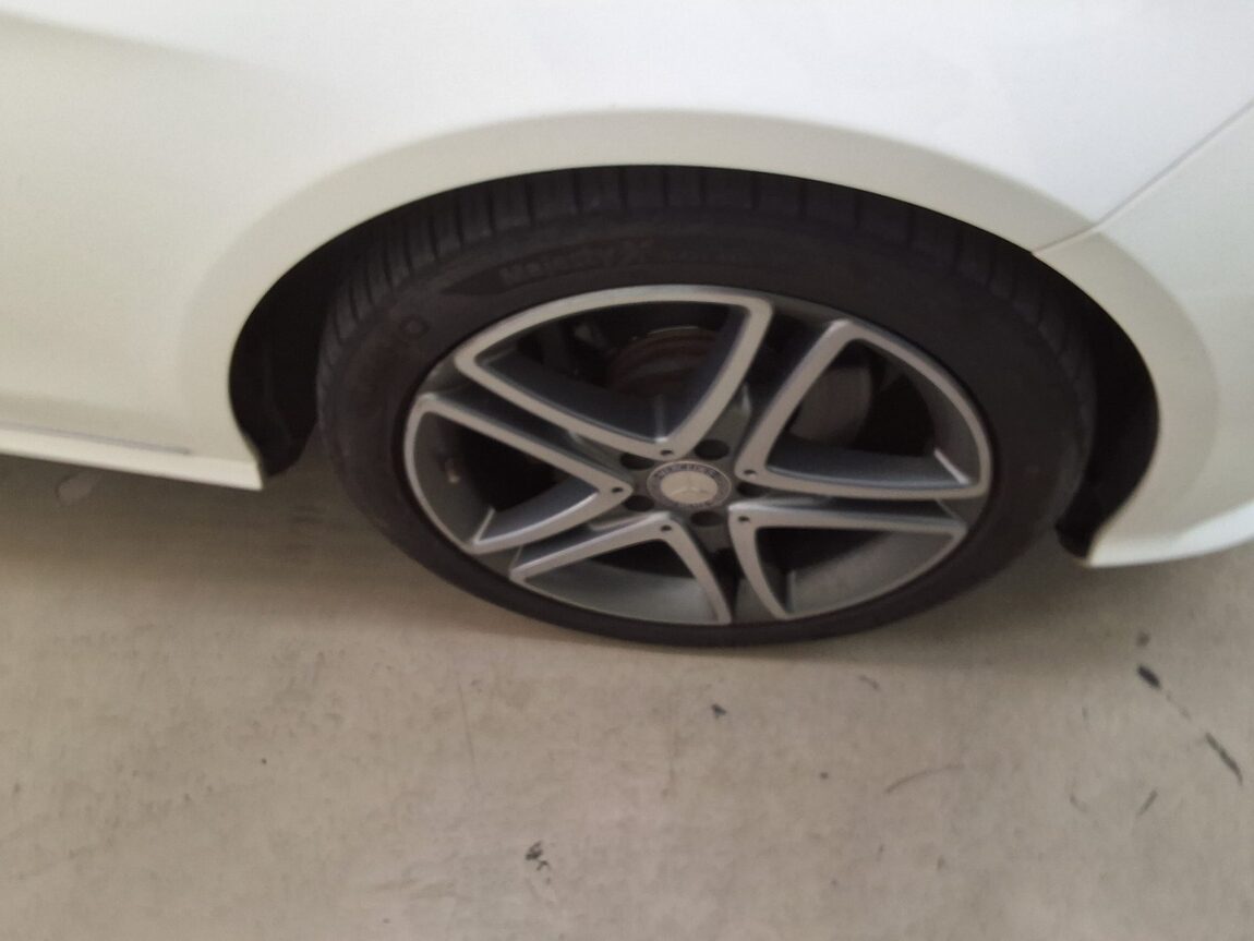 MERCEDES-BENZ E-CLASS (4TH GEN) E250 CDI 4MATIC 2014 - zdjęcie 21