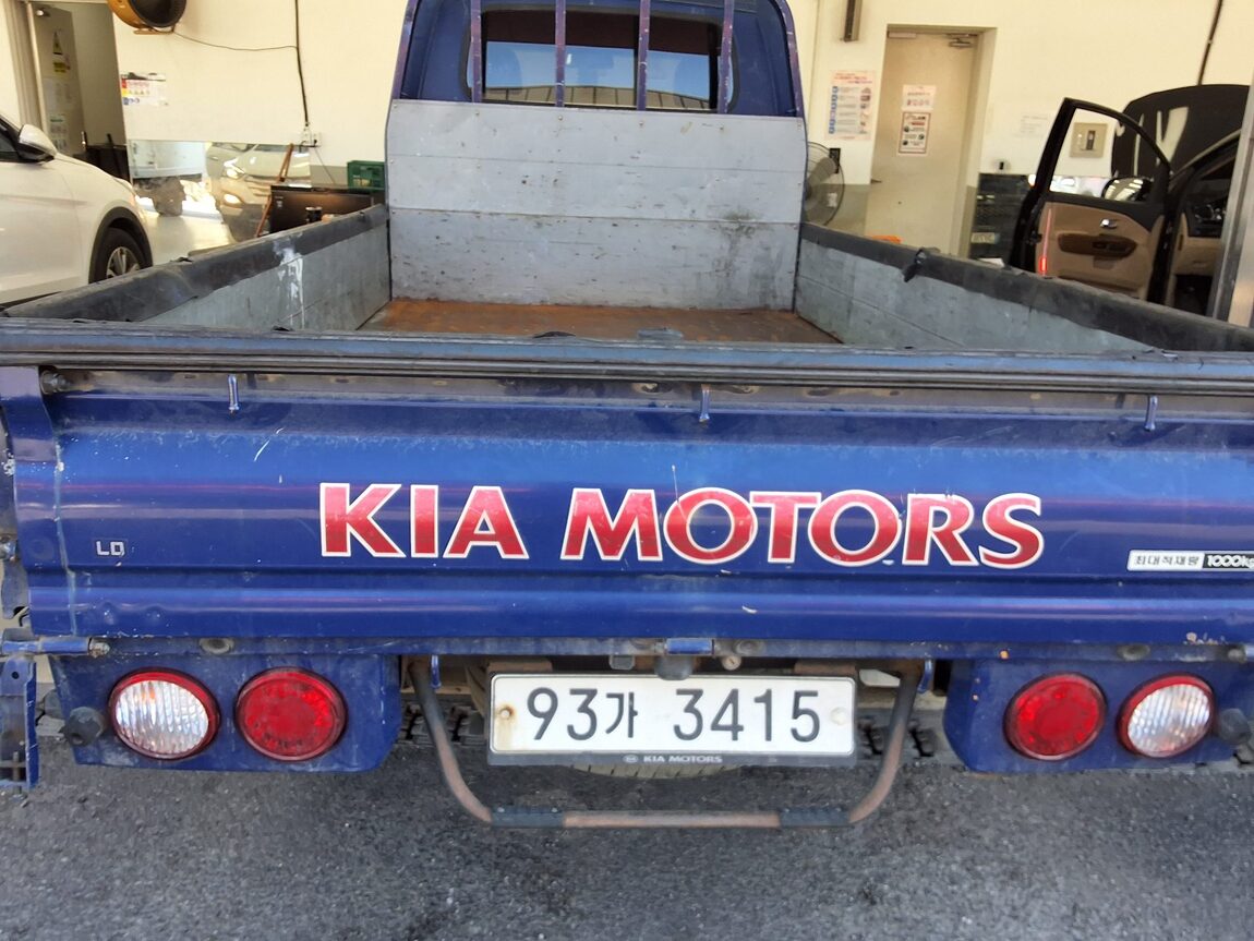 KIA BONGO III CARGO CRDi KING CAB EXTRA LONG WHEELBASE 2019 - zdjęcie 12