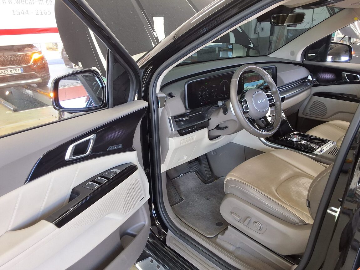 KIA NEW CARNIVAL (KA4) HI-LIMOUSINE 9-SEATER DIESEL SIGNATURE 2023 - zdjęcie 10