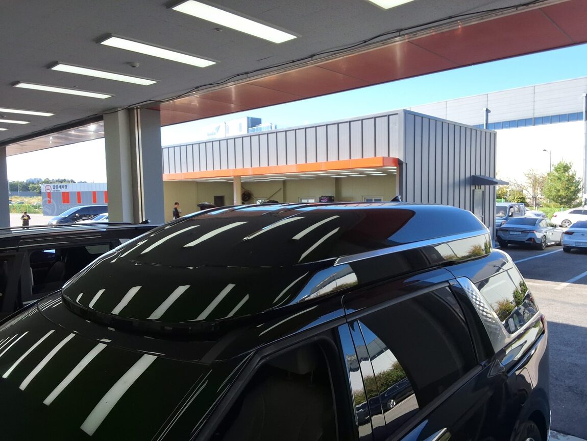 KIA NEW CARNIVAL (KA4) HI-LIMOUSINE 9-SEATER DIESEL SIGNATURE 2023 - zdjęcie 26