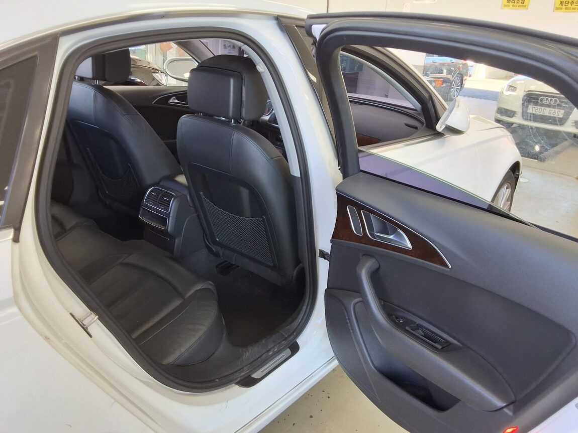 AUDI A6 (4TH GEN) 3.0 TDI QUATTRO LED PACK 2014 - zdjęcie 13