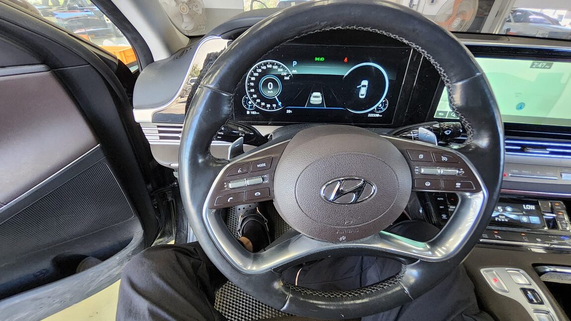 HYUNDAI THE NEW GRANDEUR IG GASOLINE 3.3 EXCLUSIVE 2020 - zdjęcie 17