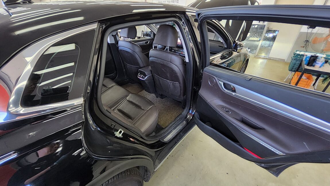HYUNDAI THE NEW GRANDEUR IG GASOLINE 3.3 EXCLUSIVE 2020 - zdjęcie 13