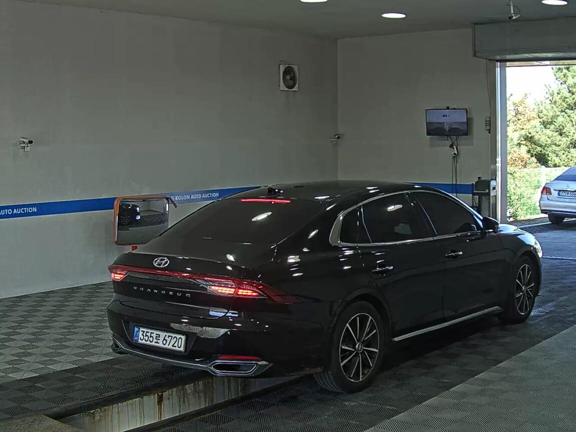 HYUNDAI THE NEW GRANDEUR IG GASOLINE 3.3 EXCLUSIVE 2020 - zdjęcie 5