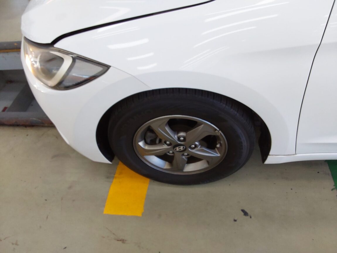 HYUNDAI AVANTE AD 1.6 GDi CORPORATE USE 2016 - zdjęcie 20