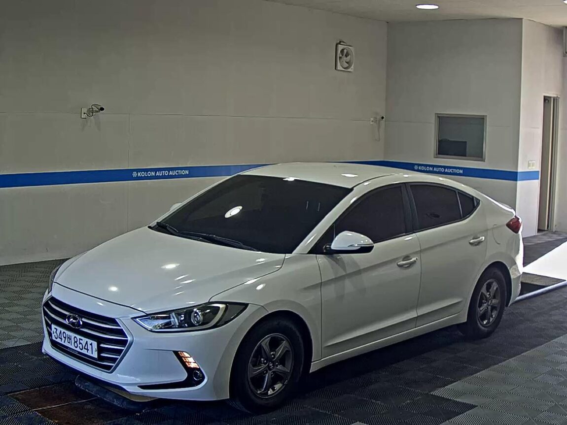HYUNDAI AVANTE AD 1.6 GDi CORPORATE USE 2016 - zdjęcie 2