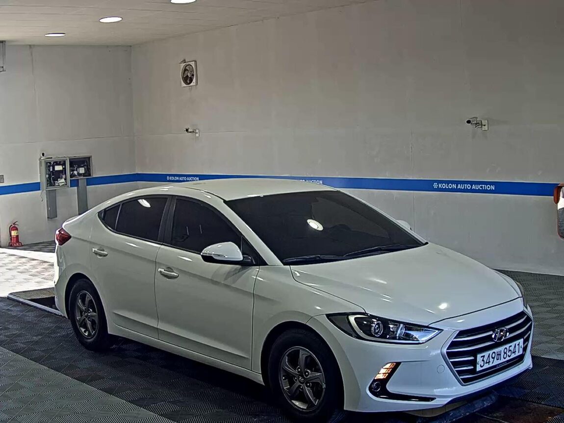 HYUNDAI AVANTE AD 1.6 GDi CORPORATE USE 2016 - zdjęcie 3