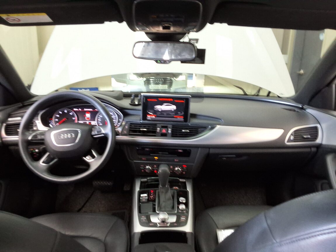 AUDI A6 (4TH GEN) 40 TFSI 2018 - zdjęcie 11