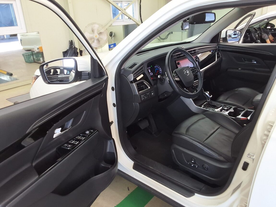 KG MOBILITY (SSANGYONG) ALL NEW KORANDO 1.5 GASOLINE 2WD C5 PLUS 2022 - zdjęcie 10