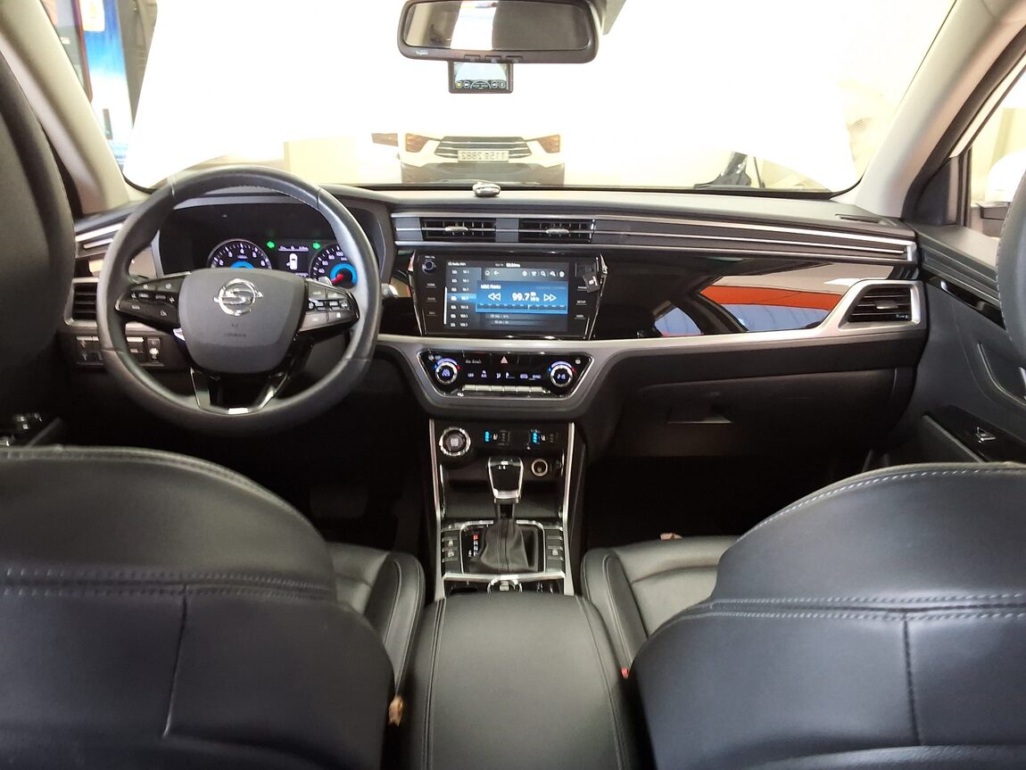 KG MOBILITY (SSANGYONG) ALL NEW KORANDO 1.5 GASOLINE 2WD C5 PLUS 2022 - zdjęcie 11