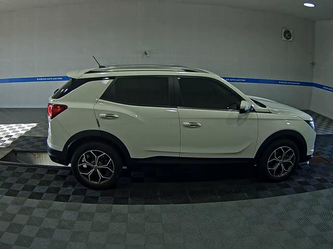 KG MOBILITY (SSANGYONG) ALL NEW KORANDO 1.5 GASOLINE 2WD C5 PLUS 2022 - zdjęcie 4