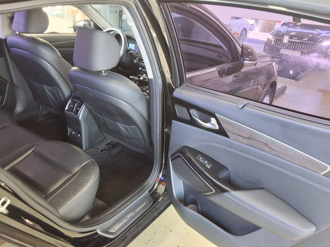 KIA K7 PREMIER 3.0 LPi RENTAL CAR TRENDY 2020 - zdjęcie 13
