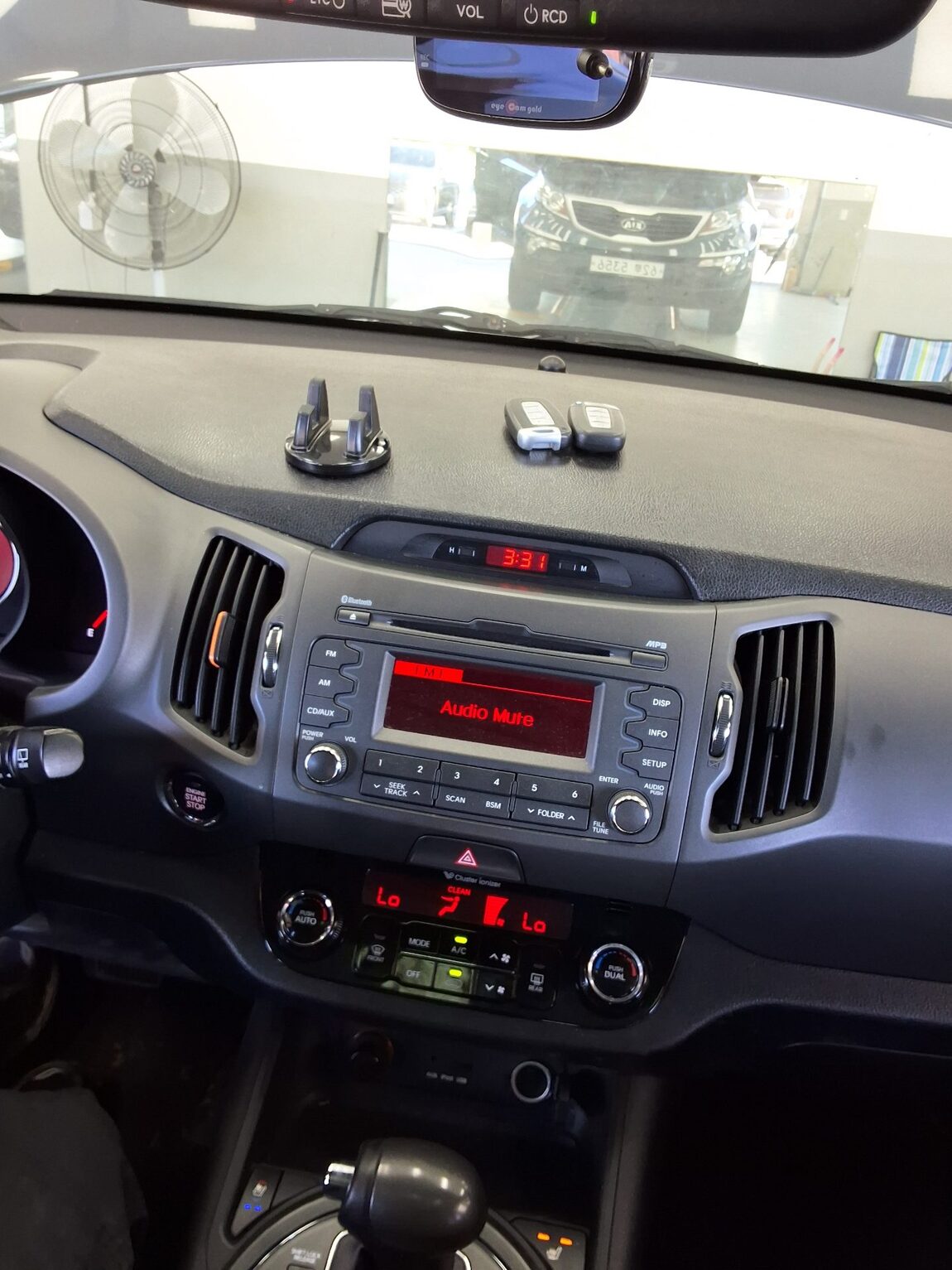 KIA SPORTAGE R DIESEL R2.0 2WD LIMITED 2012 - zdjęcie 18
