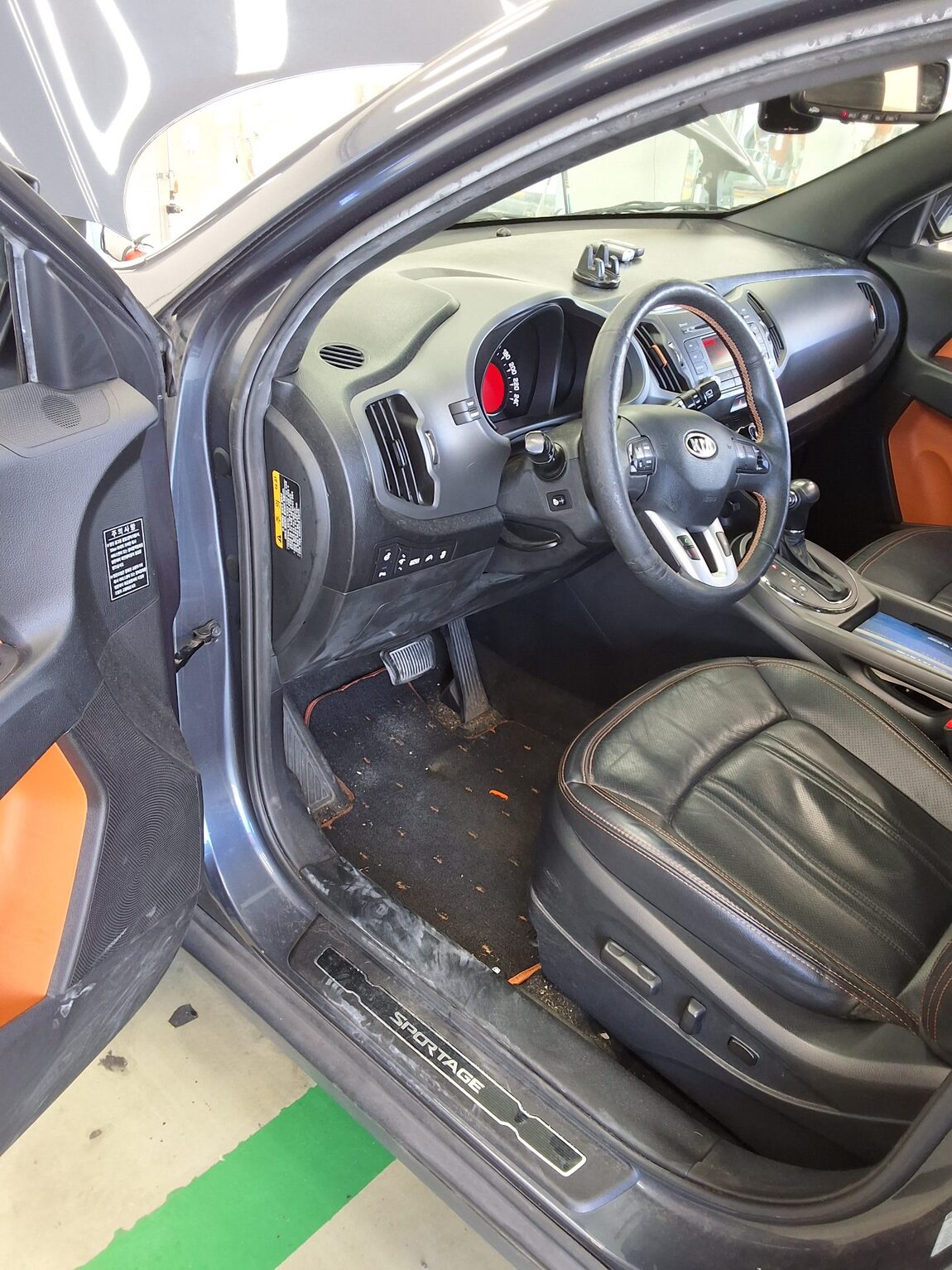 KIA SPORTAGE R DIESEL R2.0 2WD LIMITED 2012 - zdjęcie 10