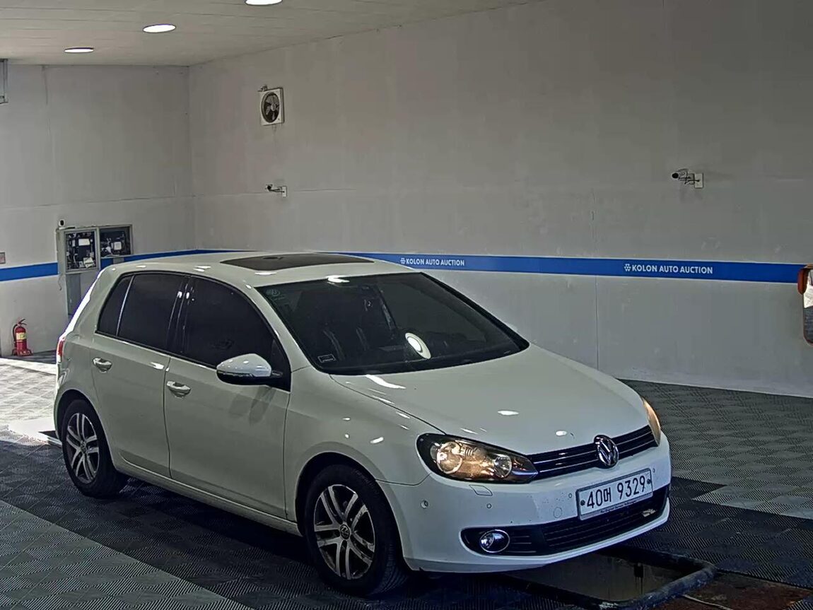 VOLKSWAGEN GOLF (6TH GEN) 2.0 TDI 2012 - zdjęcie 3