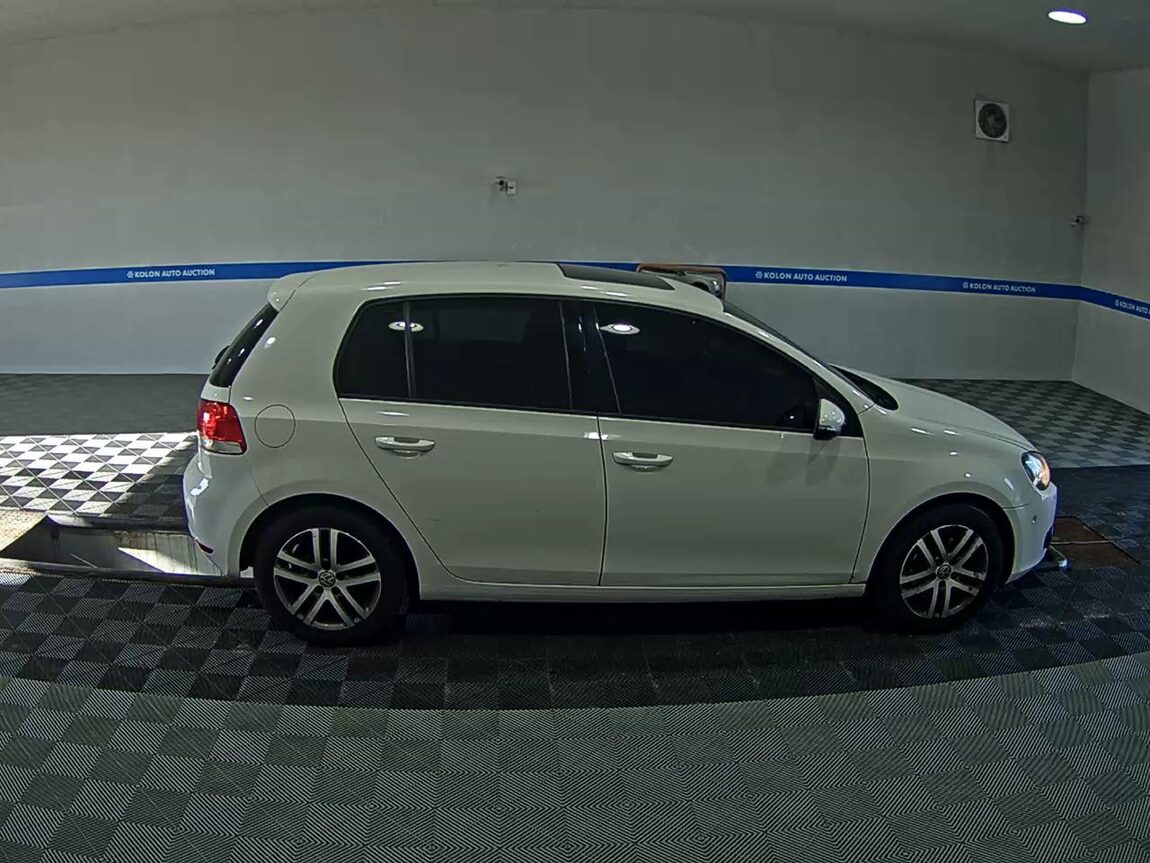 VOLKSWAGEN GOLF (6TH GEN) 2.0 TDI 2012 - zdjęcie 4
