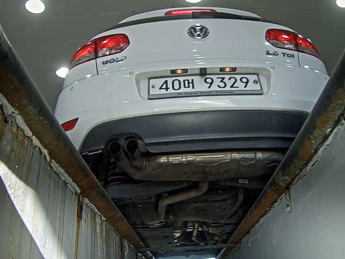 VOLKSWAGEN GOLF (6TH GEN) 2.0 TDI 2012 - zdjęcie 8