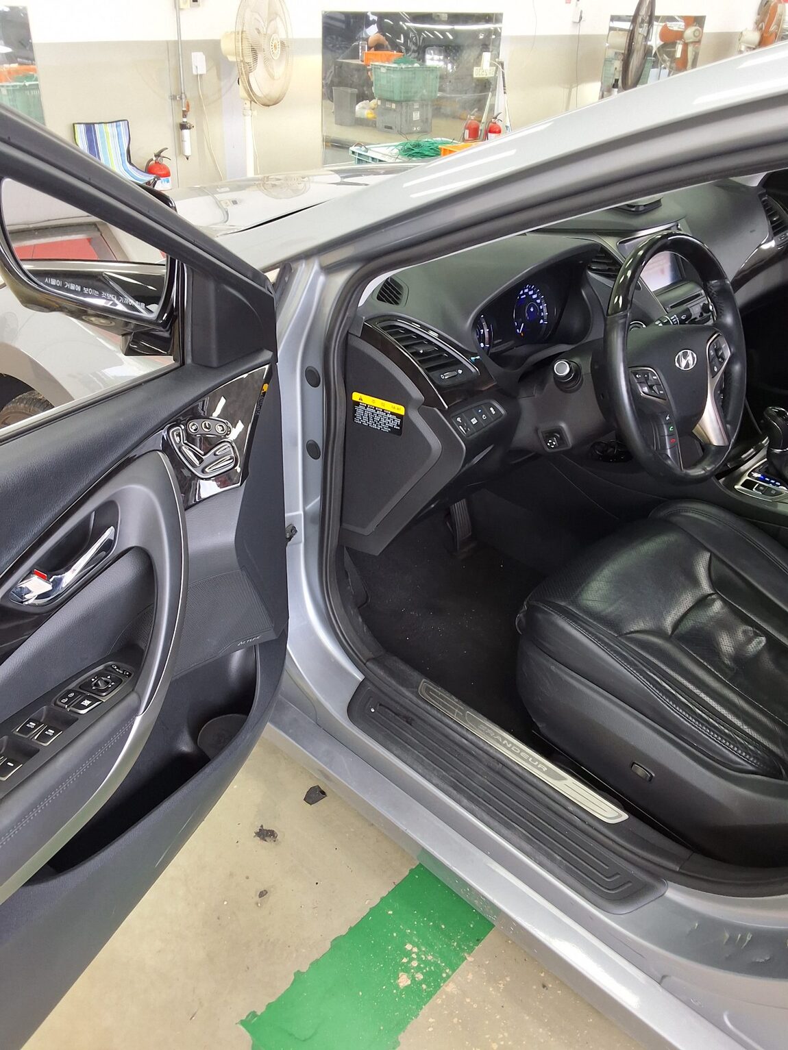 HYUNDAI GRANDEUR HG HG 300 EXCLUSIVE 2014 - zdjęcie 10