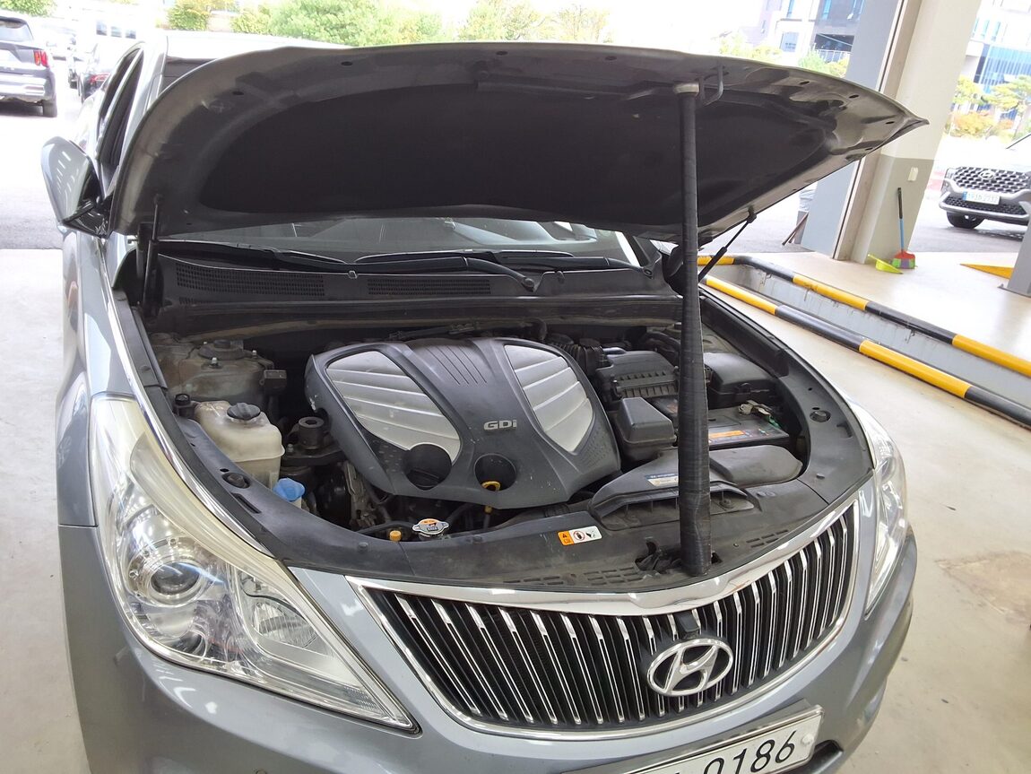 HYUNDAI GRANDEUR HG HG 300 EXCLUSIVE 2014 - zdjęcie 19