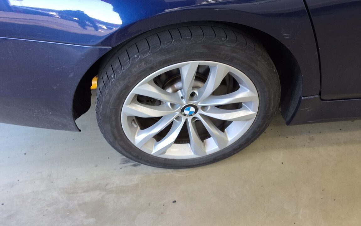 BMW 5 SERIES (6TH GEN) 528i xDRIVE M AERODYNAMIC 2016 - zdjęcie 27