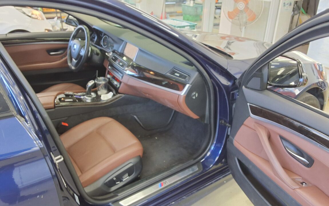 BMW 5 SERIES (6TH GEN) 528i xDRIVE M AERODYNAMIC 2016 - zdjęcie 14