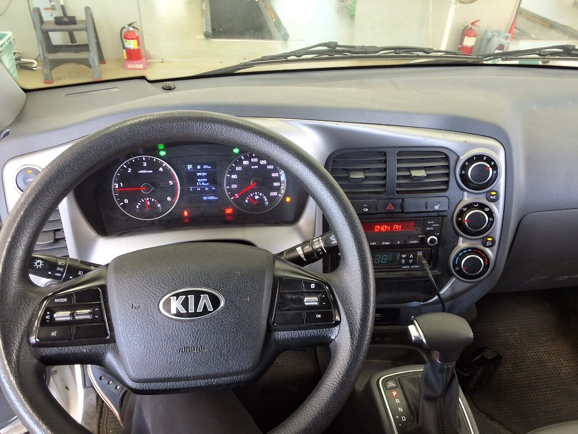 KIA THE NEW BONGO III CARGO FREEZER BOX TRUCK STANDARD MODEL 2020 - zdjęcie 14