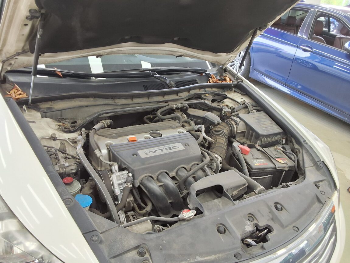 HONDA ACCORD (8TH GEN) 2.4 2011 - zdjęcie 19