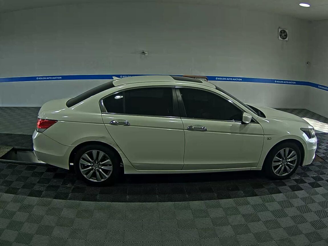 HONDA ACCORD (8TH GEN) 2.4 2011 - zdjęcie 4