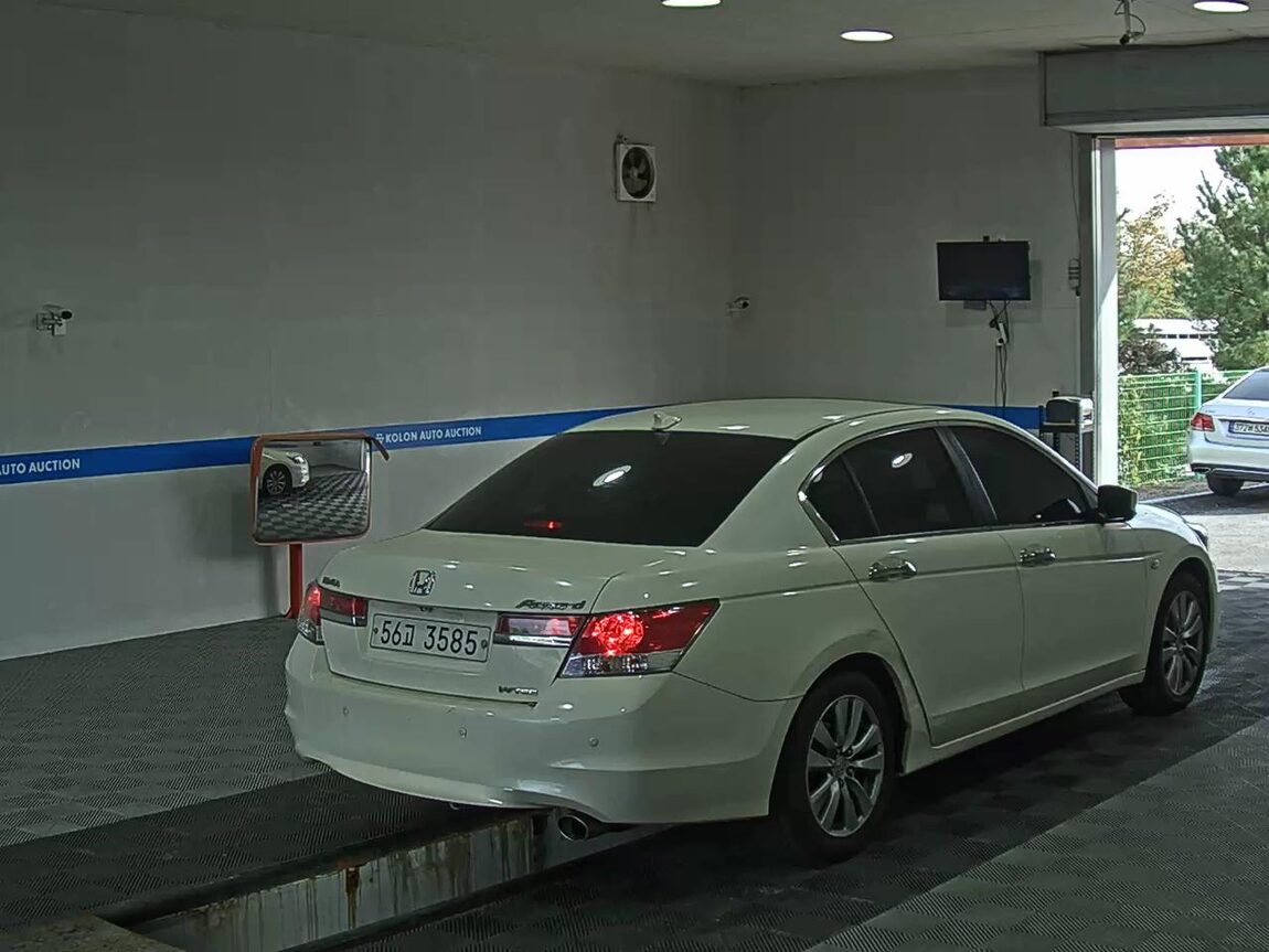 HONDA ACCORD (8TH GEN) 2.4 2011 - zdjęcie 5