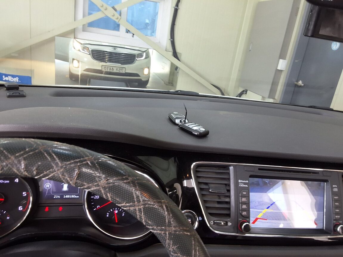 KIA ALL NEW CARNIVAL 11-SEATER DIESEL PRESTIGE 2016 - zdjęcie 25