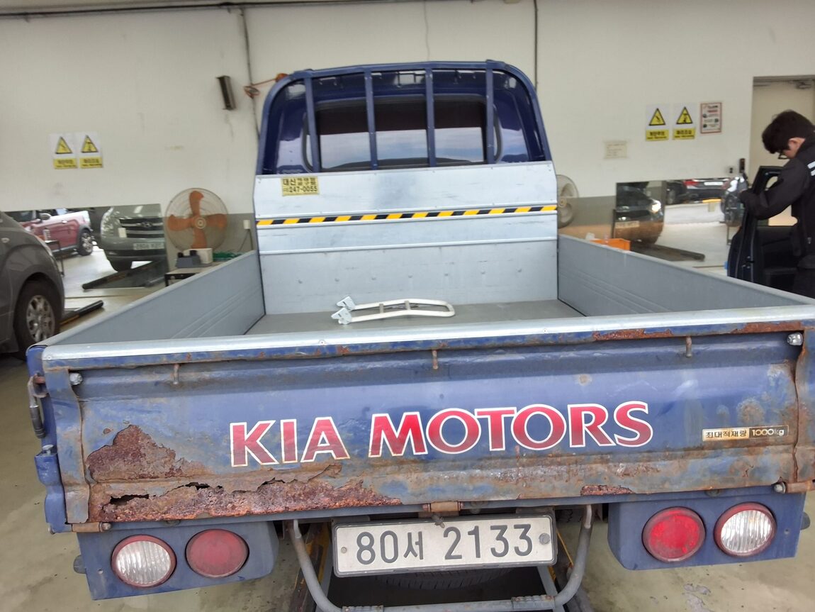 KIA THE NEW BONGO III CARGO 1 TON DOUBLE CAB EXTRA LONG WHEELBASE L 2021 - zdjęcie 15