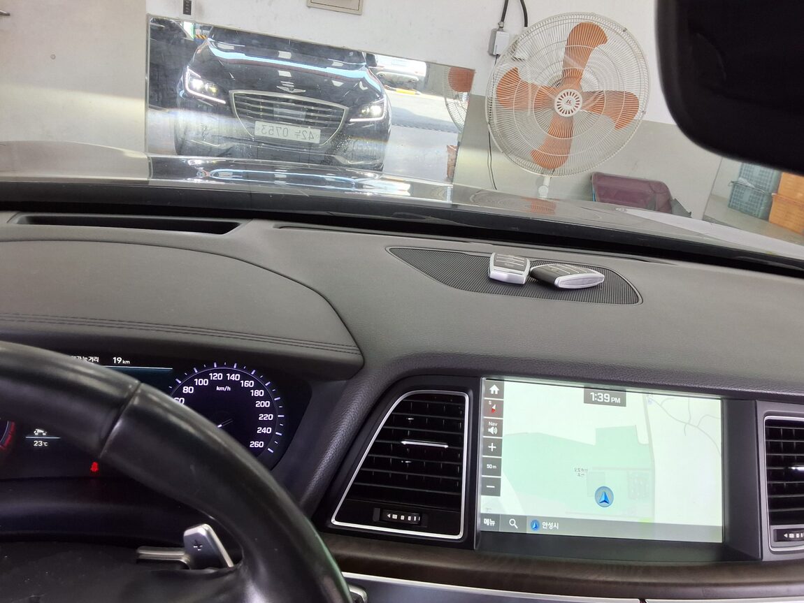 GENESIS G80 3.8 GDi AWD PRESTIGE 2017 - zdjęcie 18