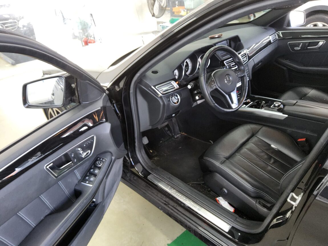 MERCEDES-BENZ E-CLASS (4TH GEN) E220 CDI BLUETEC AVANTGARDE SPORT 2016 - zdjęcie 10