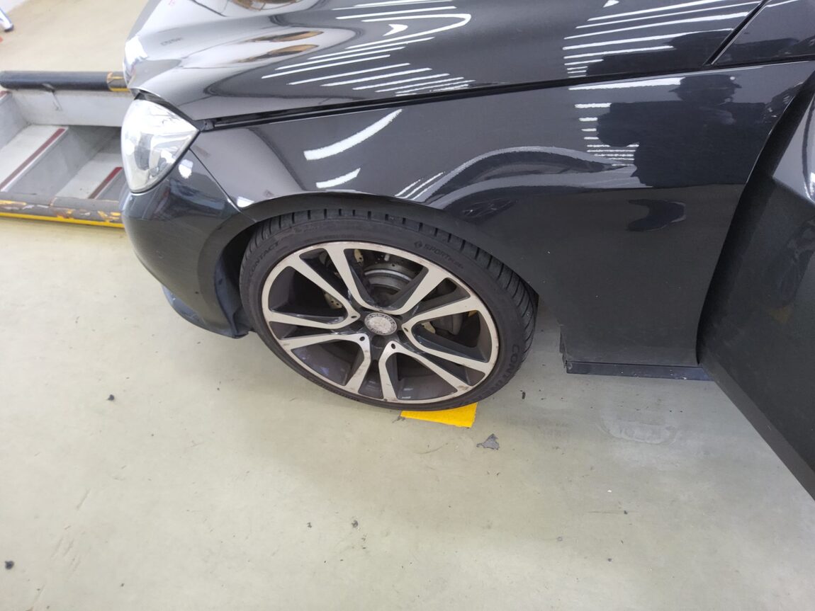 MERCEDES-BENZ E-CLASS (4TH GEN) E220 CDI BLUETEC AVANTGARDE SPORT 2016 - zdjęcie 20
