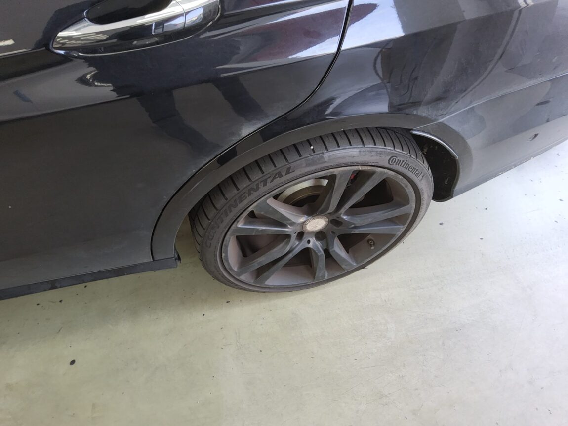 MERCEDES-BENZ E-CLASS (4TH GEN) E220 CDI BLUETEC AVANTGARDE SPORT 2016 - zdjęcie 21